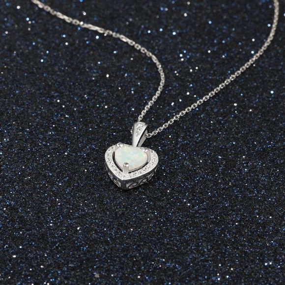 A New S925 Heart Necklace - Picture 4 of 5